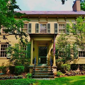 Inn At Glencairn